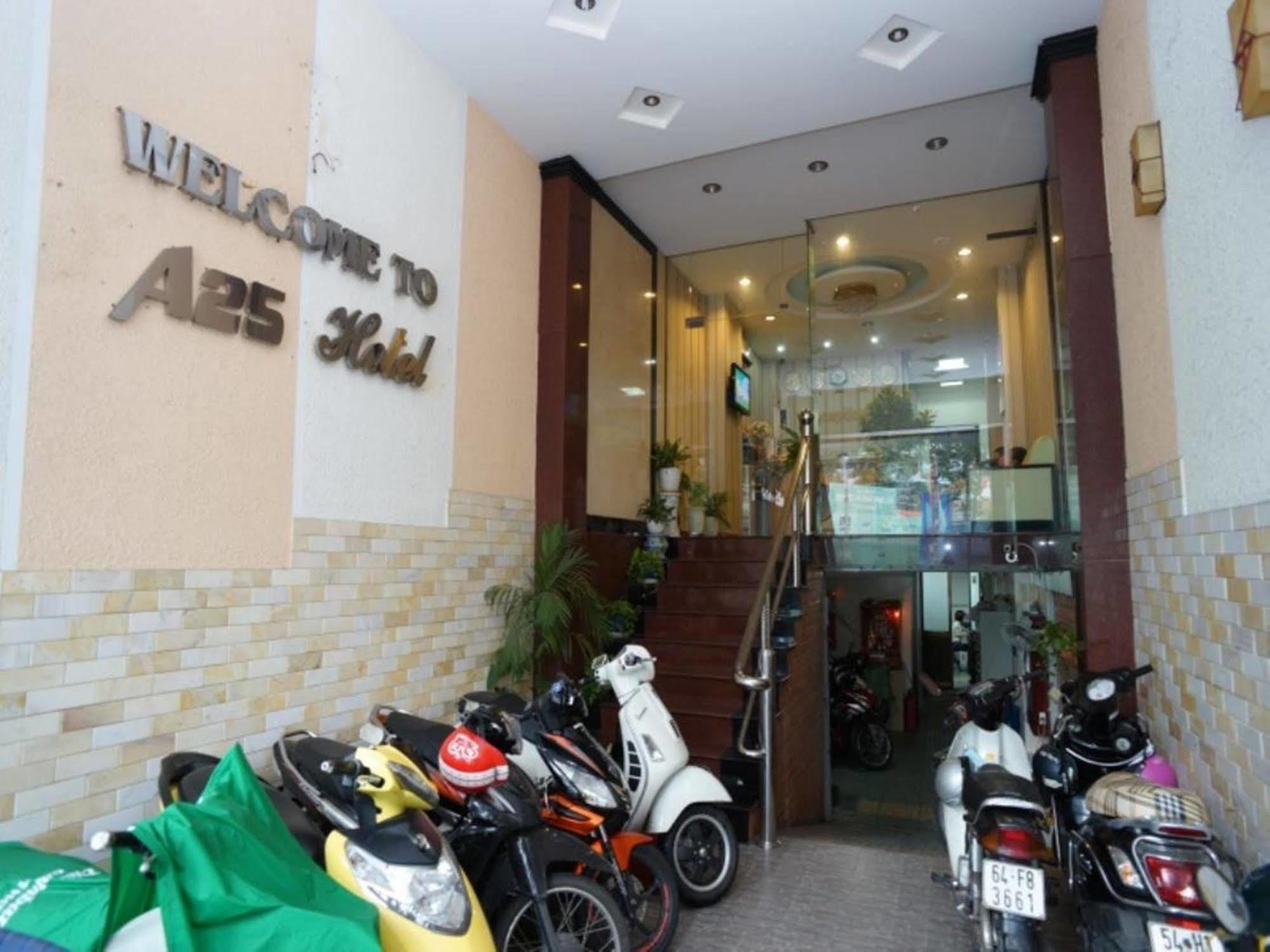 A25 Hotel - 22 Nguyen Cu Trinh Thành Pho Ho Chí Minh Esterno foto